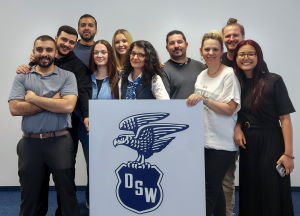 DSW feiert Ausbildungserfolge am Frankfurter Standort